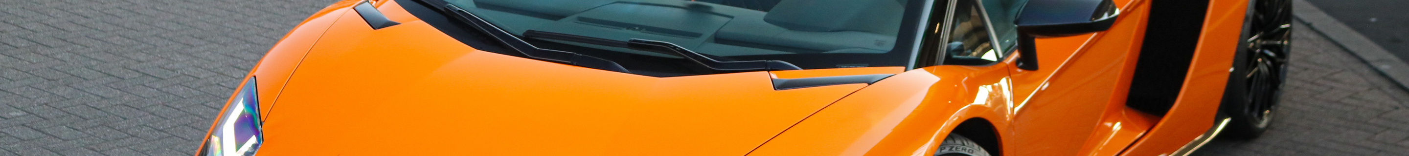 Lamborghini Aventador S LP740-4 Roadster