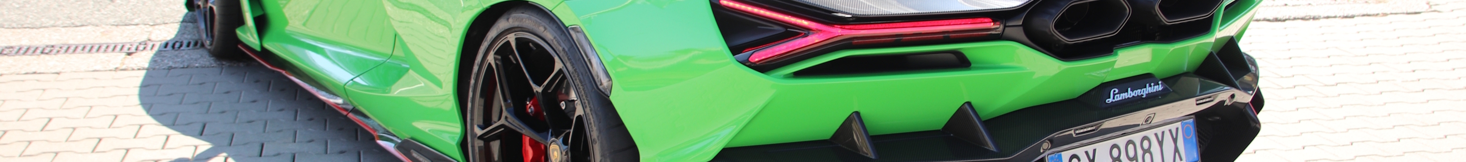 Lamborghini Revuelto