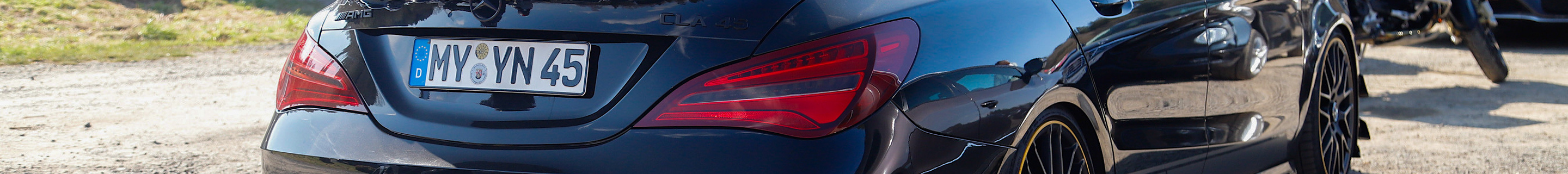 Mercedes-AMG CLA 45 C117 Yellow Night Edition