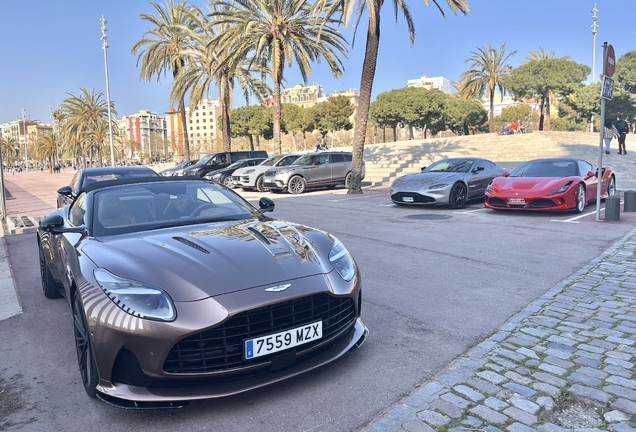 Aston Martin DB12 Volante