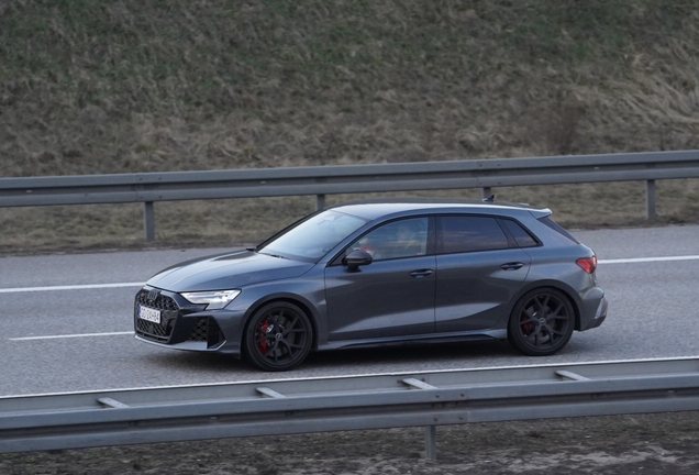 Audi RS3 Sportback 8Y 2025