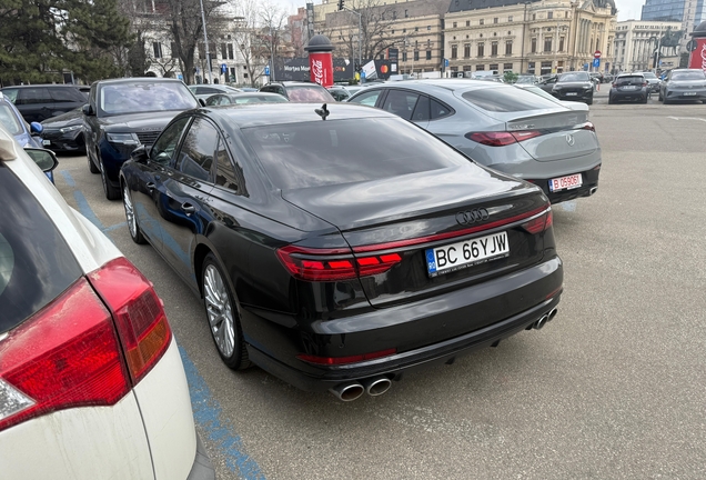 Audi S8 D5