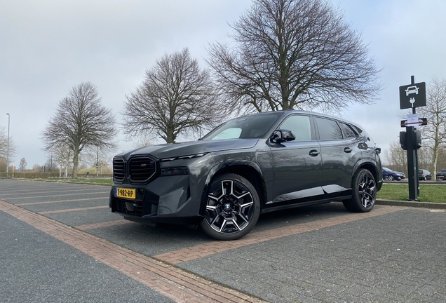 BMW XM G09
