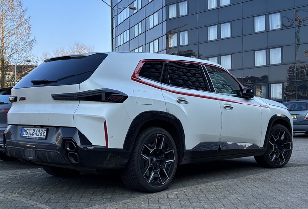 BMW XM G09 Label Red