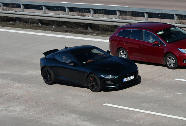 Jaguar F-TYPE P450 75 Coupé