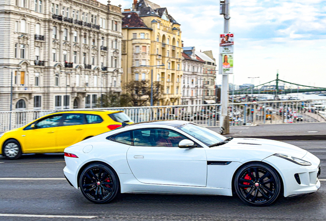 Jaguar F-TYPE S Coupé