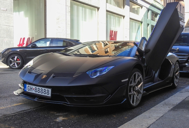 Lamborghini Aventador LP770-4 SVJ