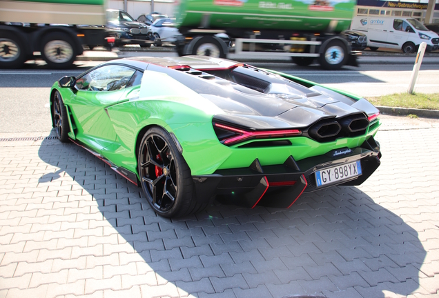 Lamborghini Revuelto