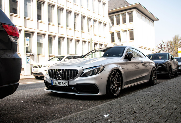 Mercedes-AMG C 63 S Coupé C205