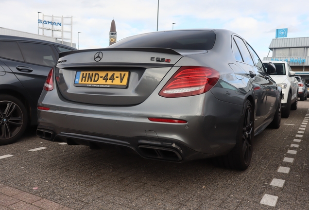 Mercedes-AMG E 63 S W213