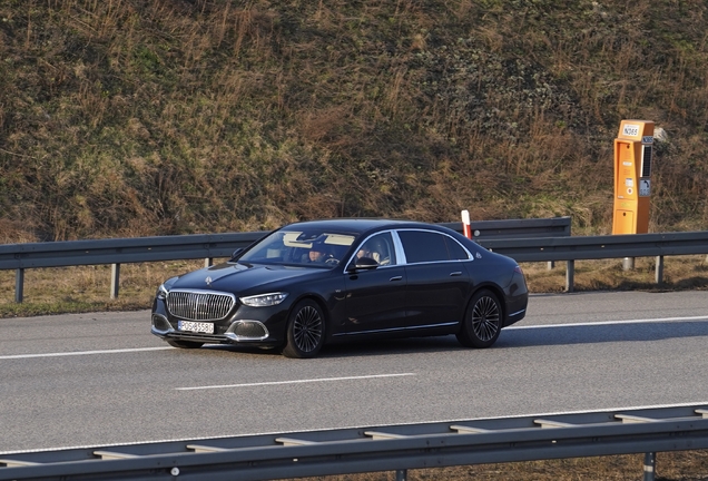 Mercedes-Maybach S 680 X223