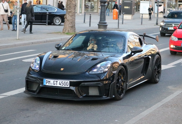 Porsche 718 Cayman GT4 RS Weissach Package