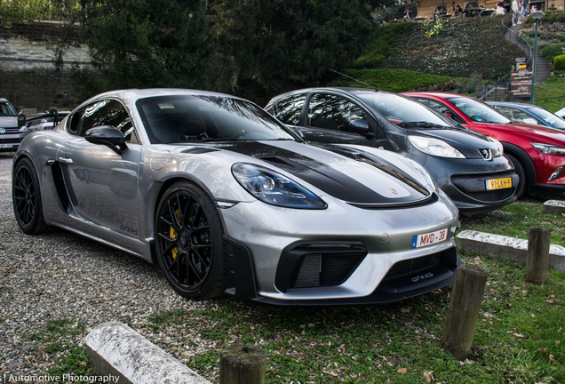 Porsche 718 Cayman GT4 RS Weissach Package