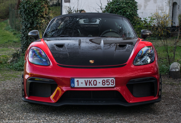 Porsche 718 Spyder RS Weissach Package