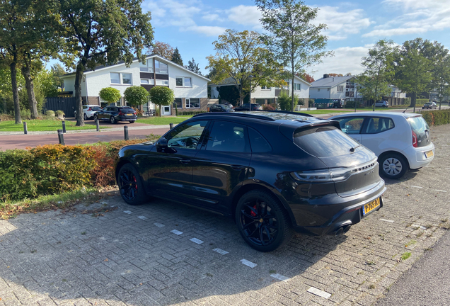 Porsche 95B Macan GTS MkIII