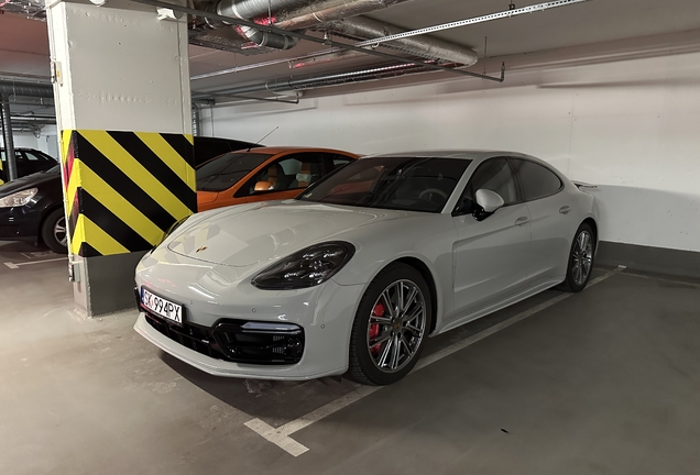 Porsche 971 Panamera GTS MkI