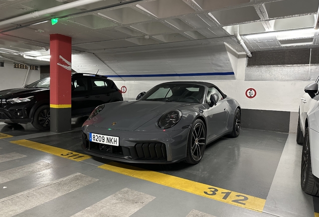 Porsche 992 Carrera 4 GTS Cabriolet MkII