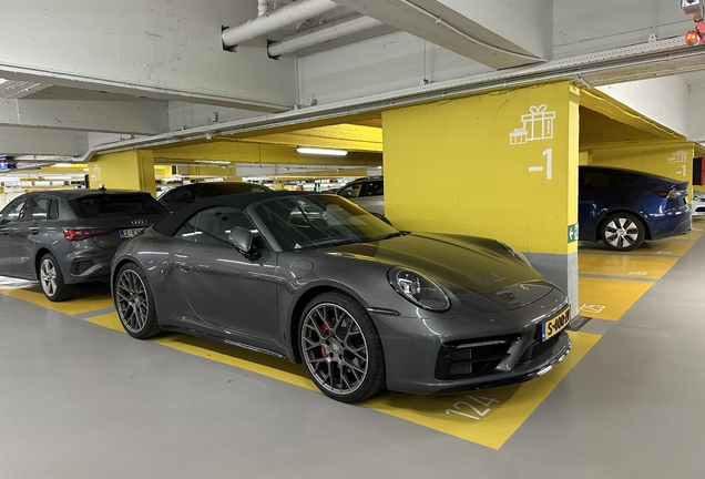 Porsche 992 Carrera 4S Cabriolet MkI