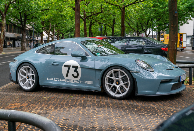 Porsche 992 S/T
