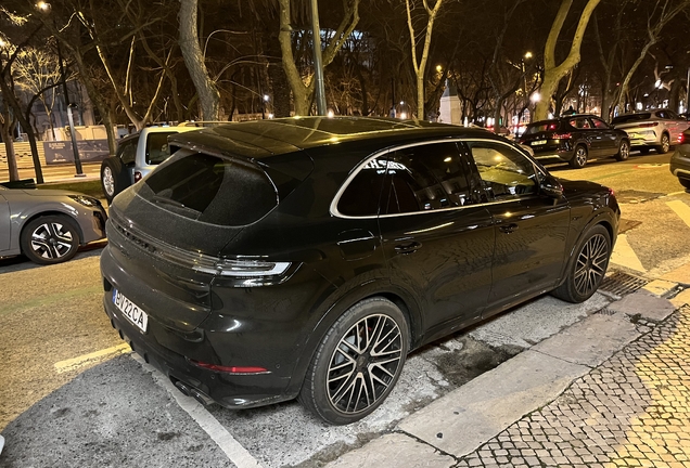 Porsche 9YA Cayenne Turbo E-Hybrid