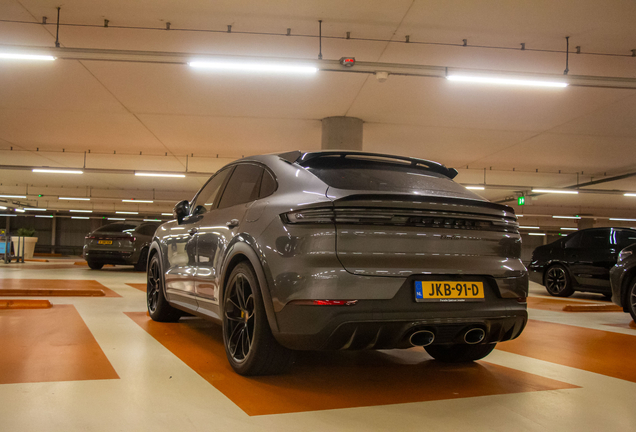 Porsche Cayenne Coupé Turbo E-Hybrid