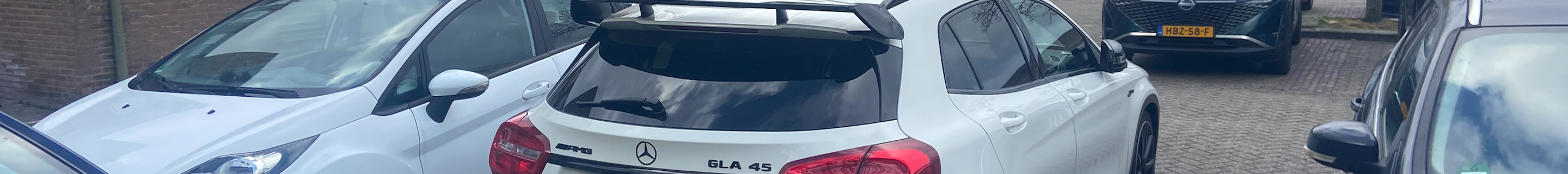 Mercedes-Benz GLA 45 AMG Edition 1