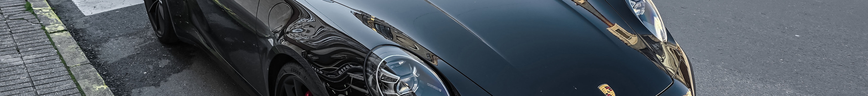 Porsche 992 Carrera 4S Cabriolet MkI