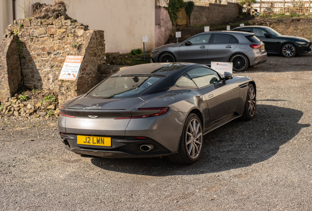 Aston Martin DB11