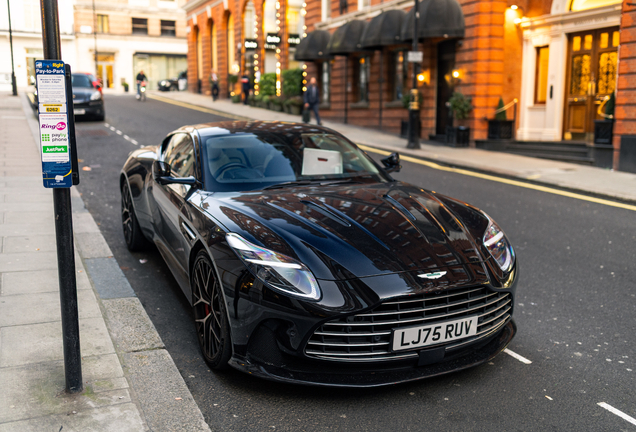 Aston Martin DB12