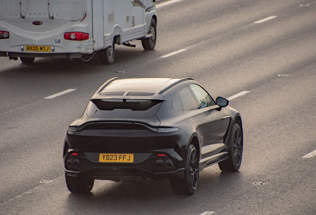 Aston Martin DBX707
