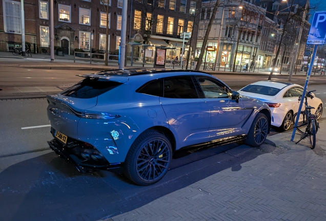 Aston Martin DBX707