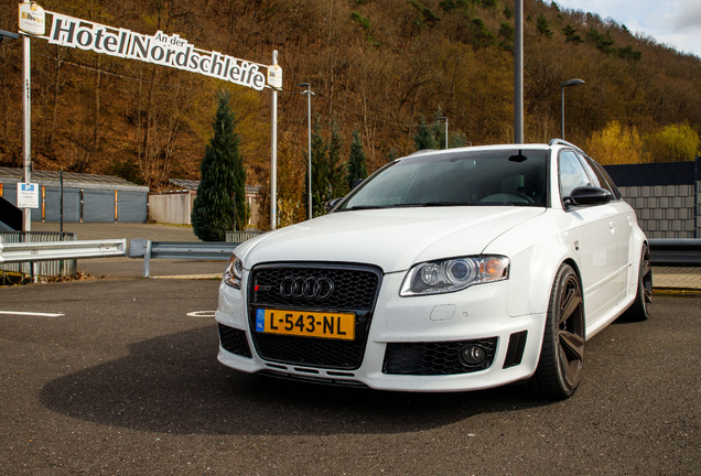 Audi RS4 Avant B7