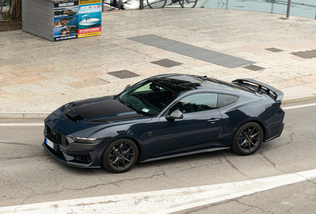 Ford Mustang Dark Horse 2024