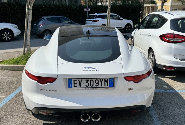 Jaguar F-TYPE S Coupé