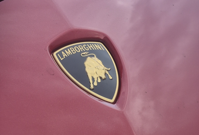 Lamborghini Aventador S LP740-4 Roadster