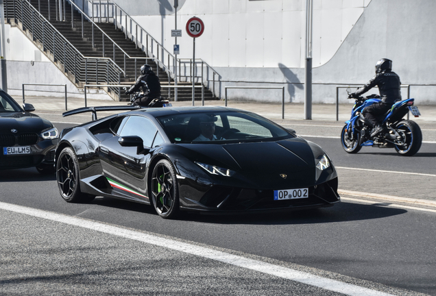 Lamborghini Huracán LP640-4 Performante