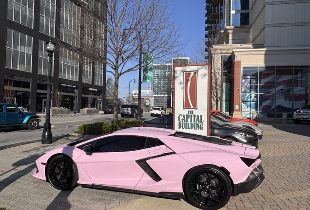 Lamborghini Revuelto