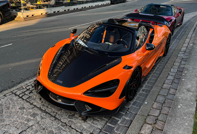 McLaren 765LT Spider