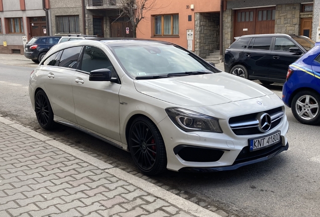Mercedes-AMG CLA 45 Shooting Brake X117