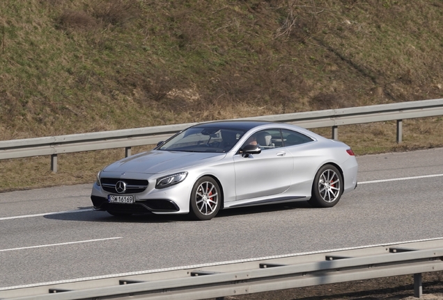 Mercedes-AMG S 63 Coupé C217
