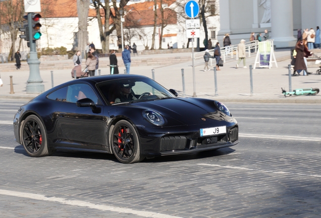 Porsche 992 Carrera 4 GTS MkII