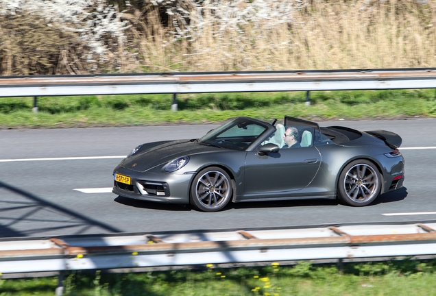 Porsche 992 Carrera 4S Cabriolet MkI