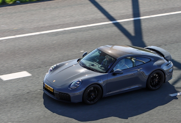 Porsche 992 Carrera GTS MkII