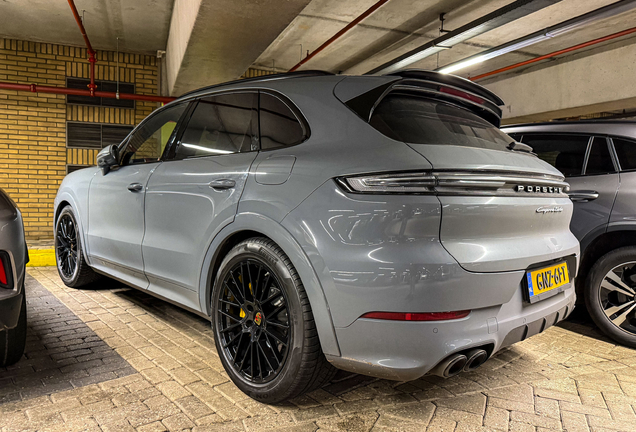 Porsche 9YA Cayenne Turbo E-Hybrid