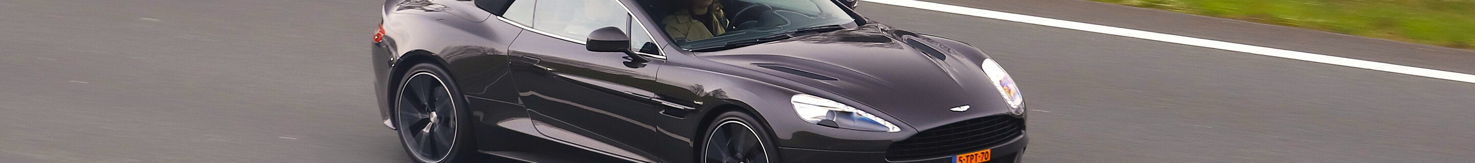 Aston Martin Vanquish Volante