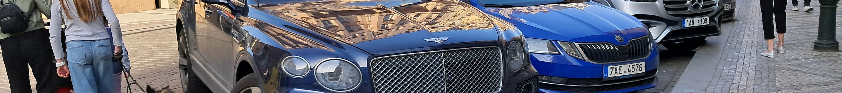 Bentley Bentayga Azure