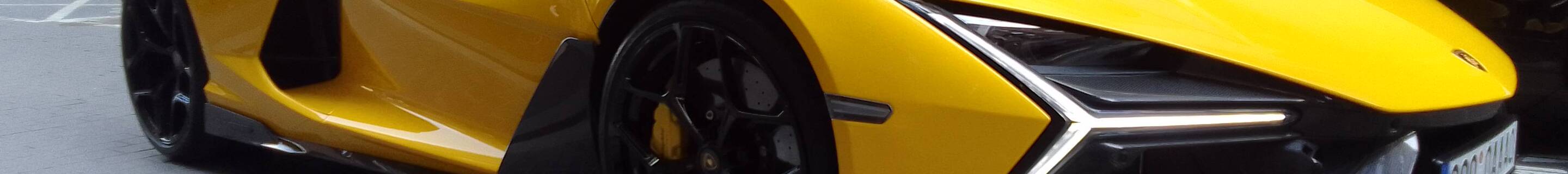 Lamborghini Revuelto