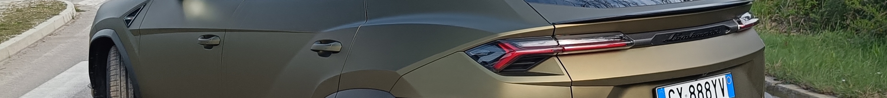 Lamborghini Urus Performante