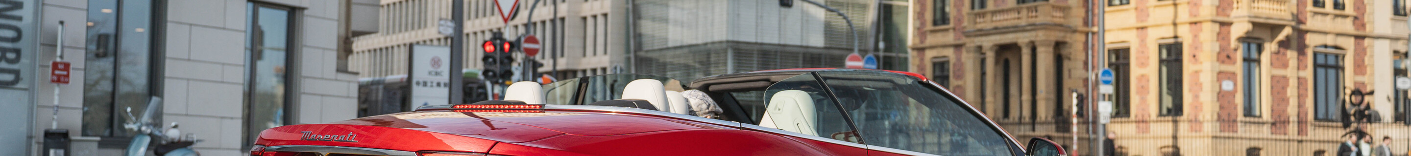 Maserati GranCabrio Modena