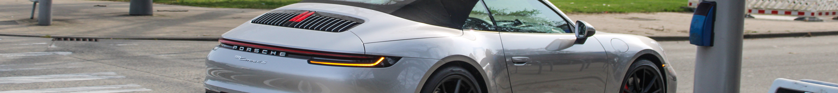 Porsche 992 Carrera 4S Cabriolet MkI